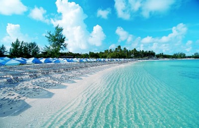 The beach in Great Stirrup Cay. The place where cruise travelers spend most of their time.